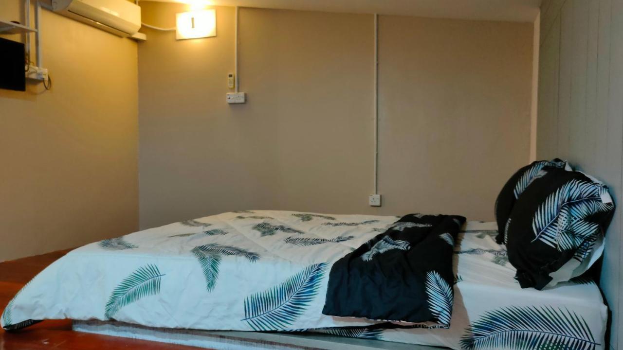 Aleesa Roomstay Pasir Puteh Eksteriør billede